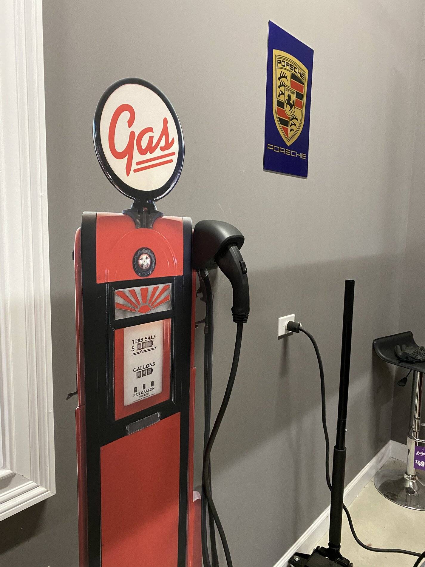 Porsche Taycan Finally mounted my charger 4C067CA9-0899-4BD0-8DCF-CAAB17ECEB1D