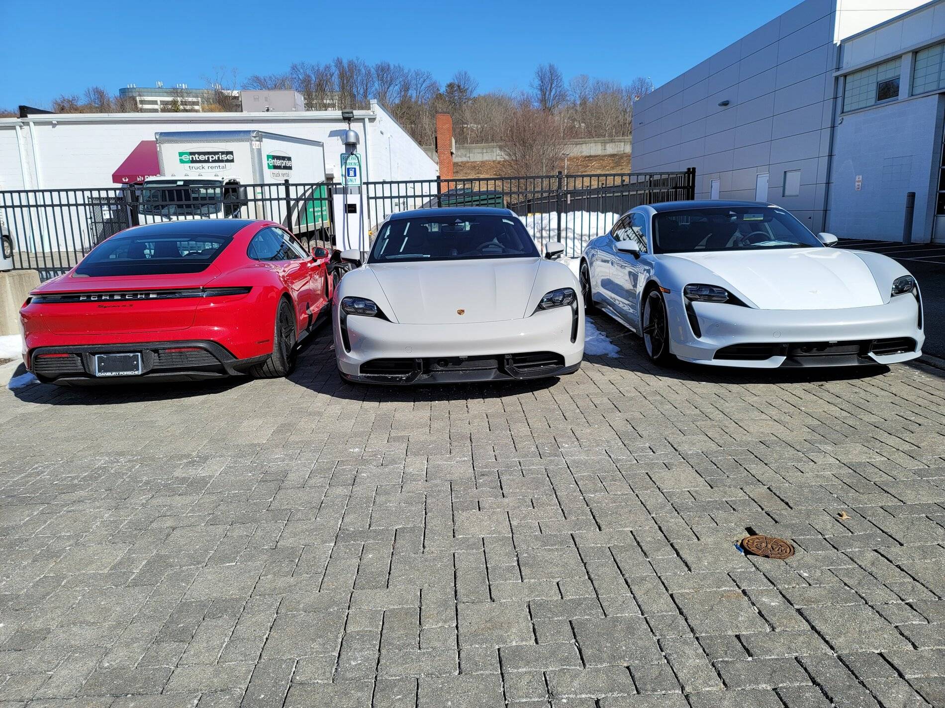 Porsche Taycan About to order - Config check 20210226_132443