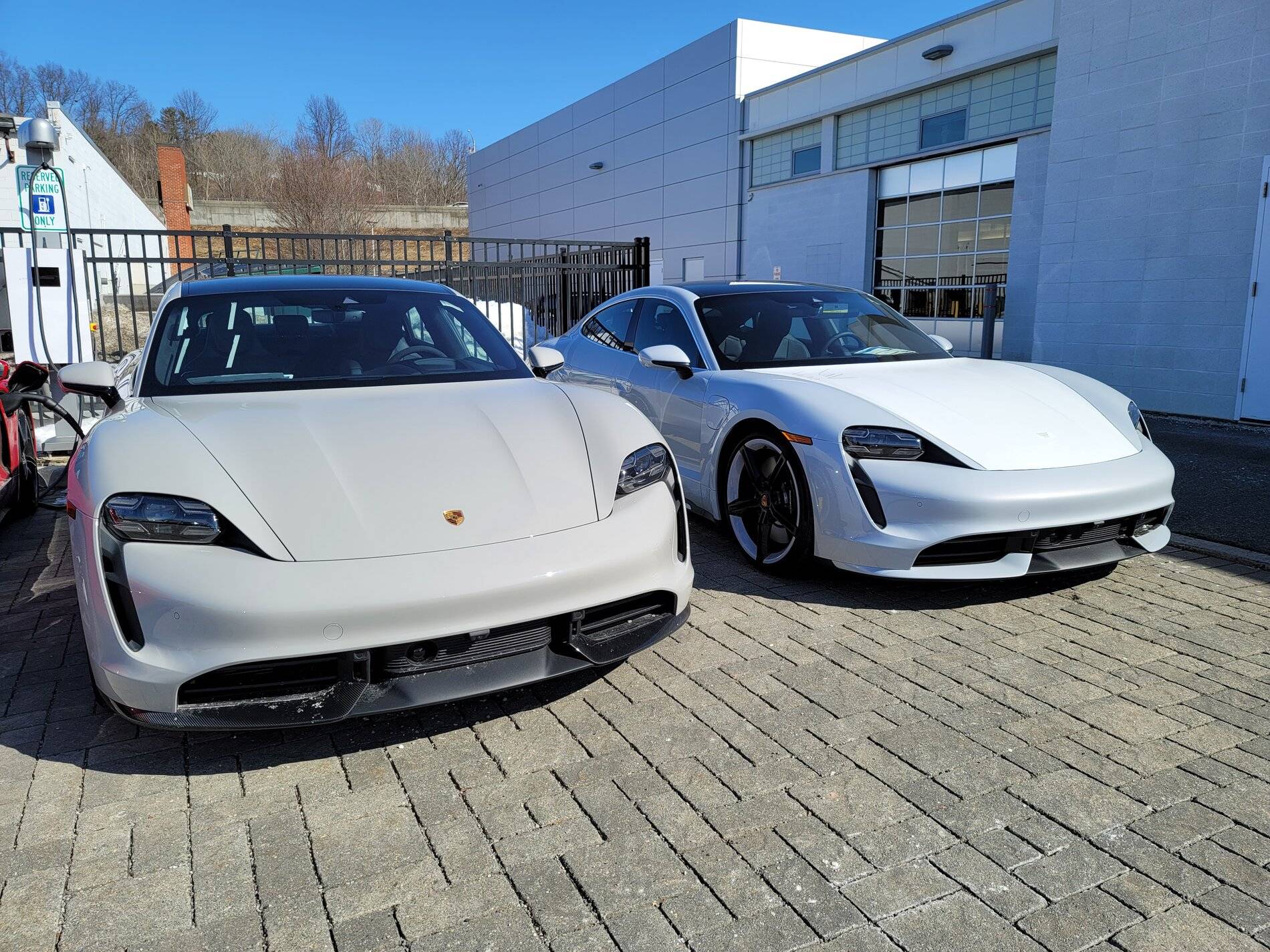 Porsche Taycan About to order - Config check 20210226_132433