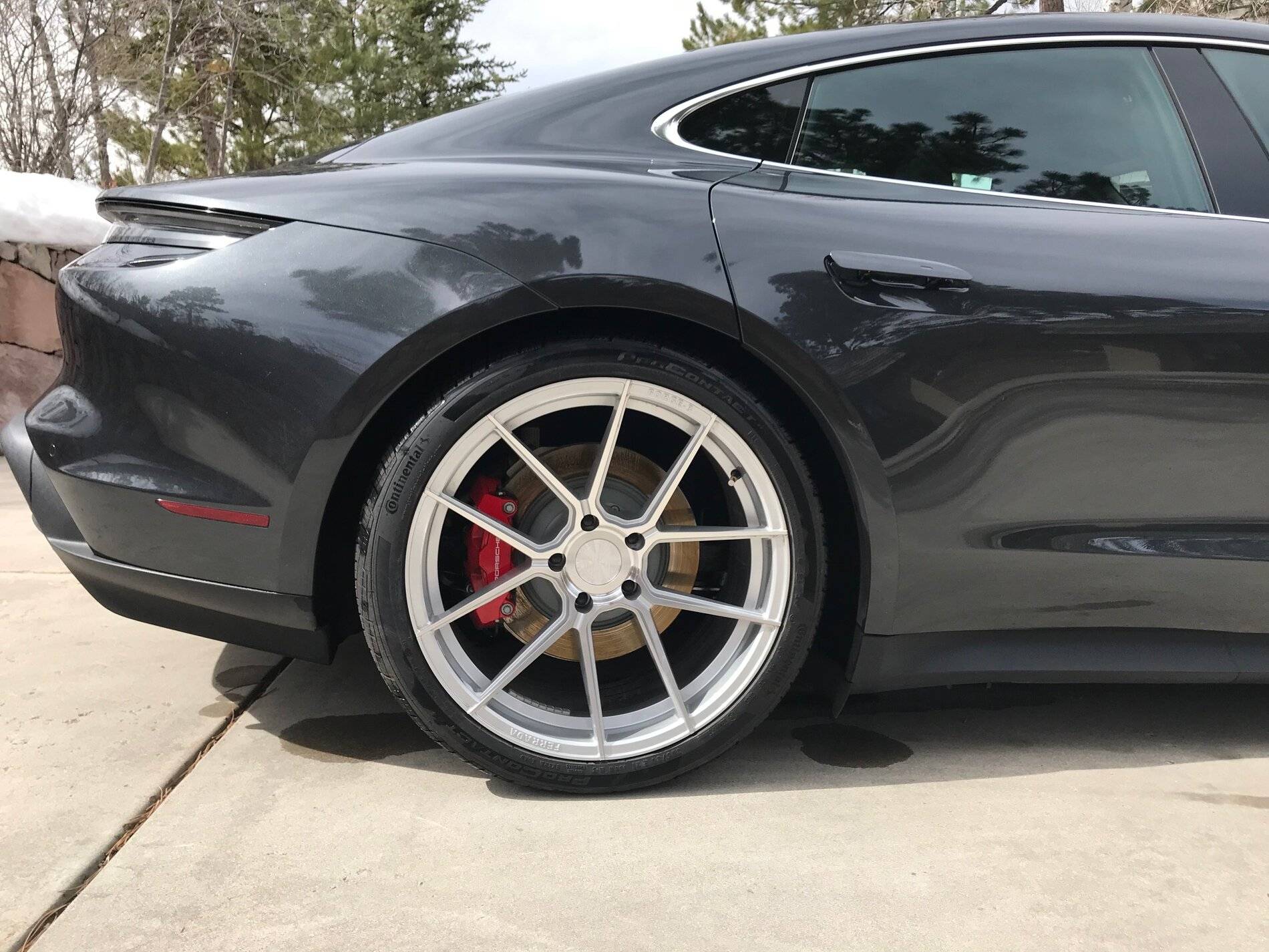 Porsche Taycan New Wheels - Ferrada FR8 21" IMG_1596 (1)