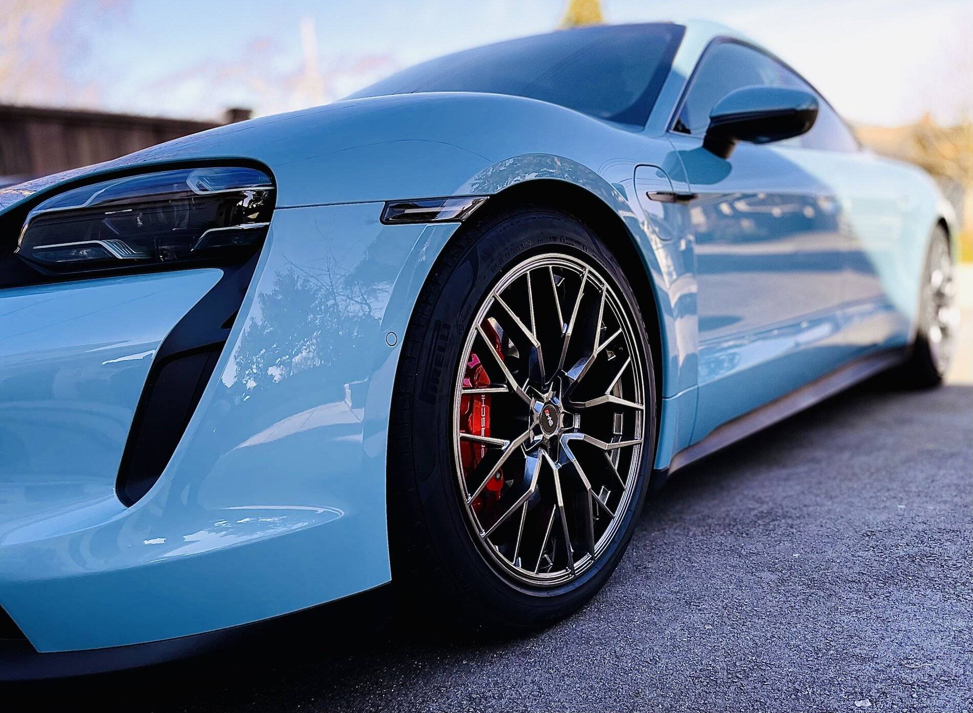 Porsche Taycan New Wheels - Ferrada FR8 21" 93476177-A15C-4426-A7D8-E78D114DBFAA