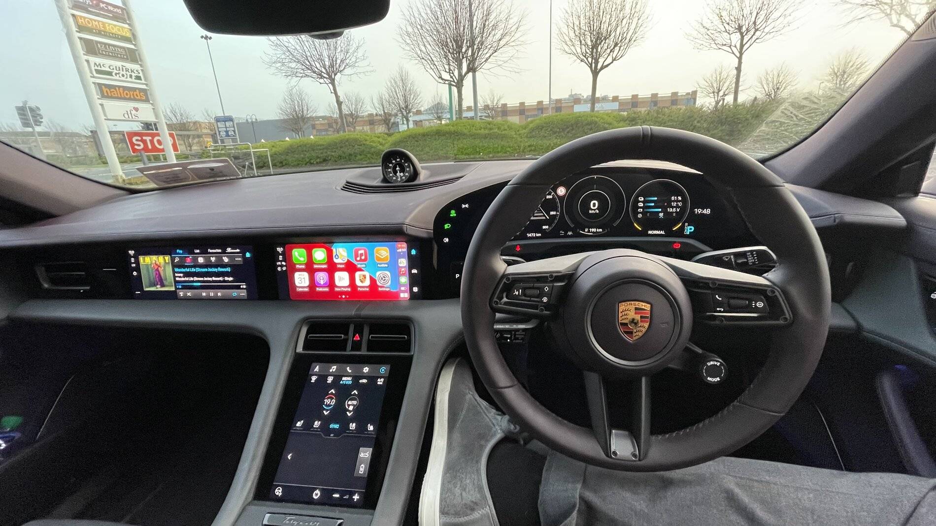 Porsche Taycan Bramble & Slate Grey Interior. IMG_0024