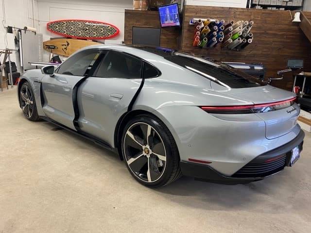 Porsche Taycan DOLOMITE SILVER Taycan Club 2DBCD10A-BAC6-4FF5-A073-77A5FACAA413