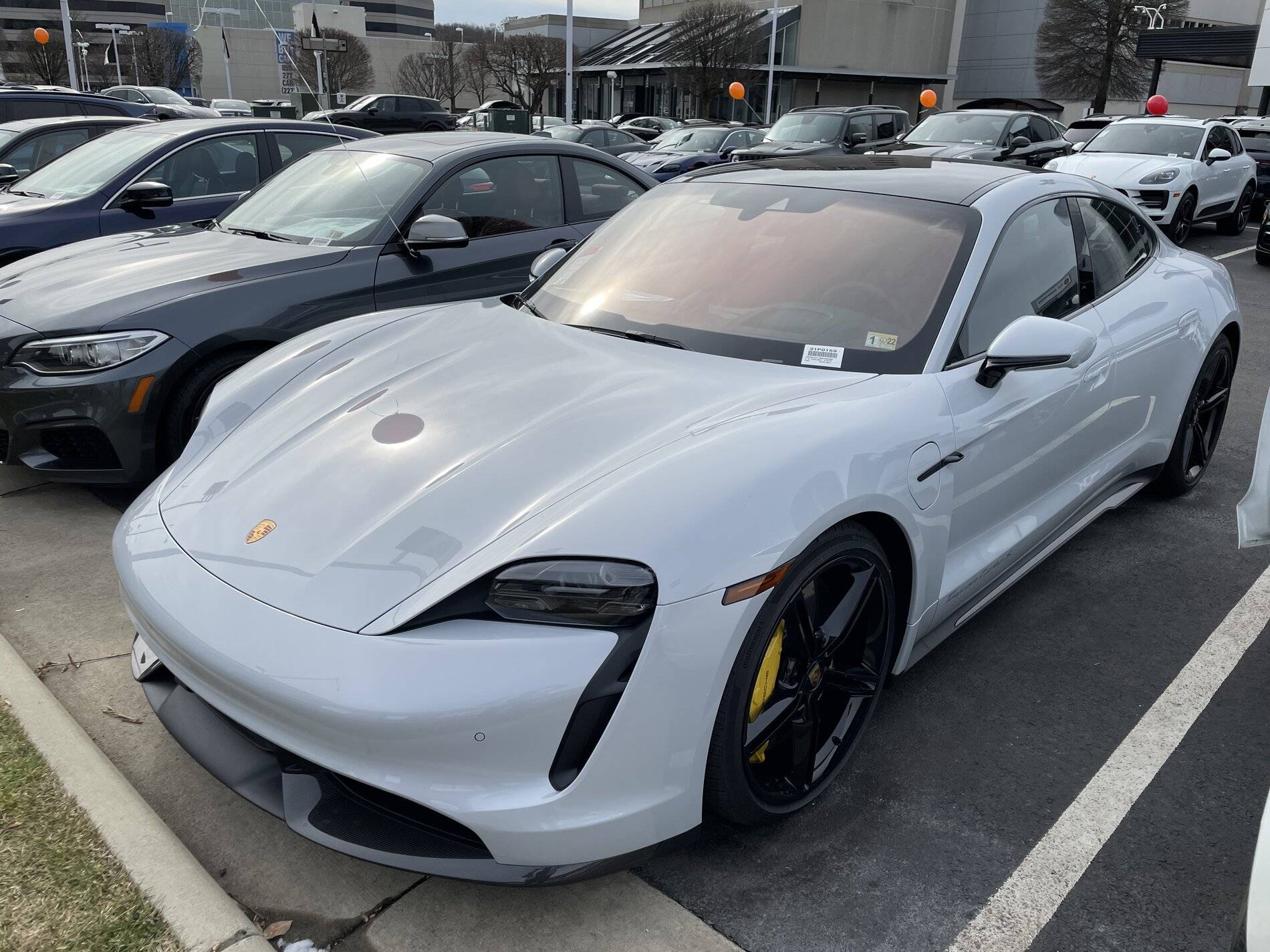 Porsche Taycan ICE GREY Taycan Club A89067F5-9FC7-4F10-BF8C-02789C00F6E8