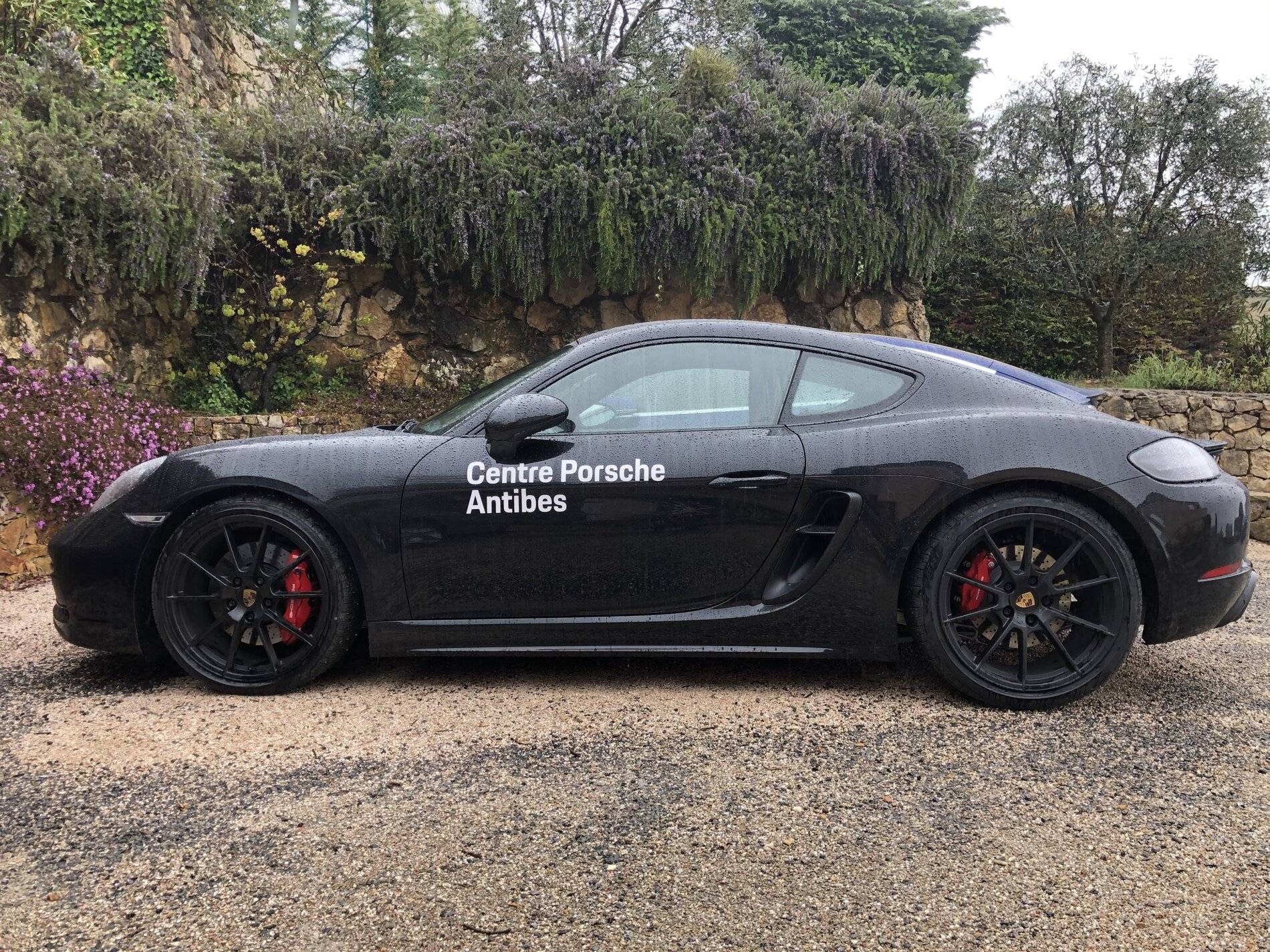 Porsche Taycan New software upgrade 79920095-0D15-4310-AA62-9B5293ACE5A7