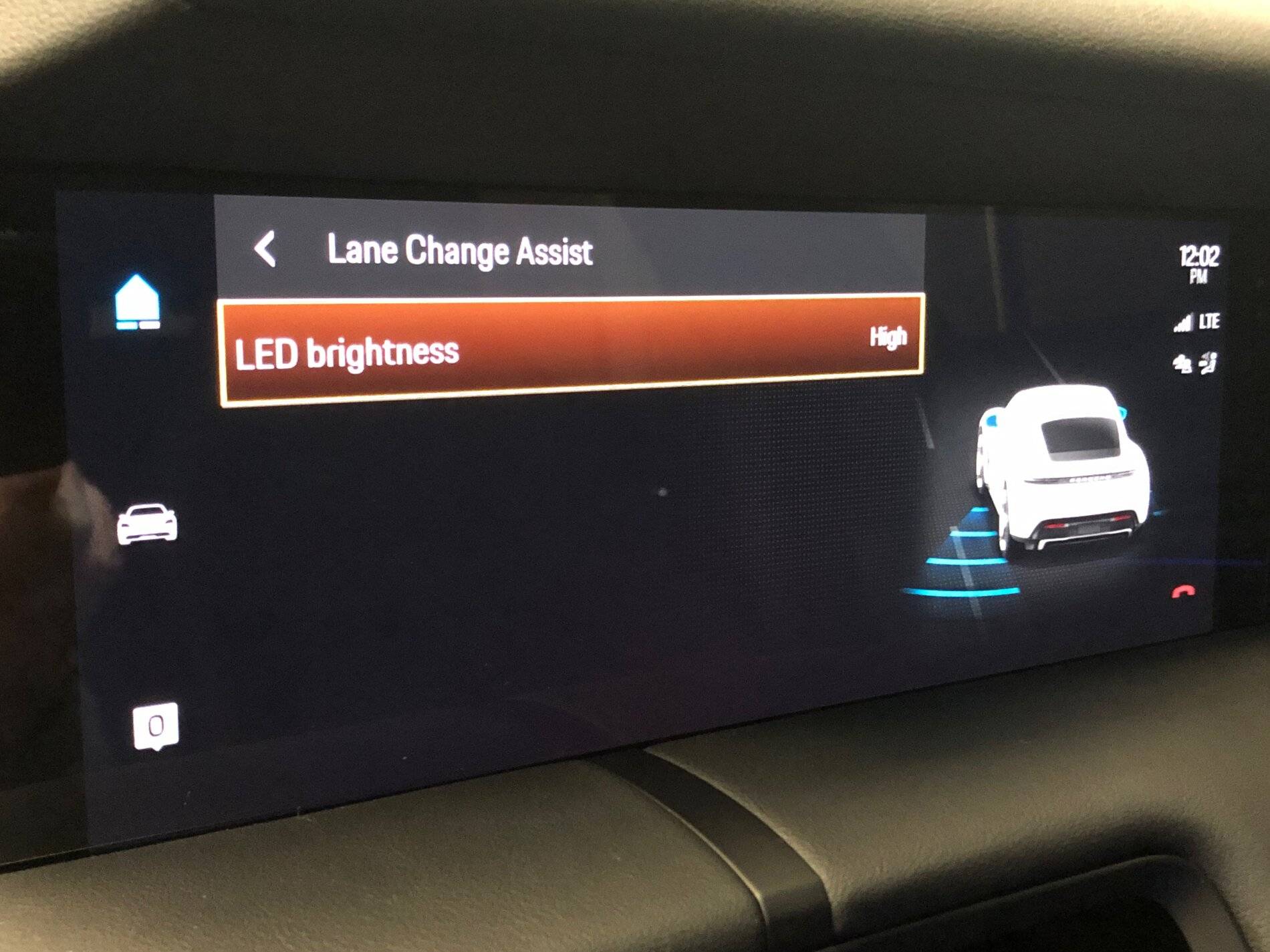 Porsche Taycan Lane Change Assist is gone IMG_1141