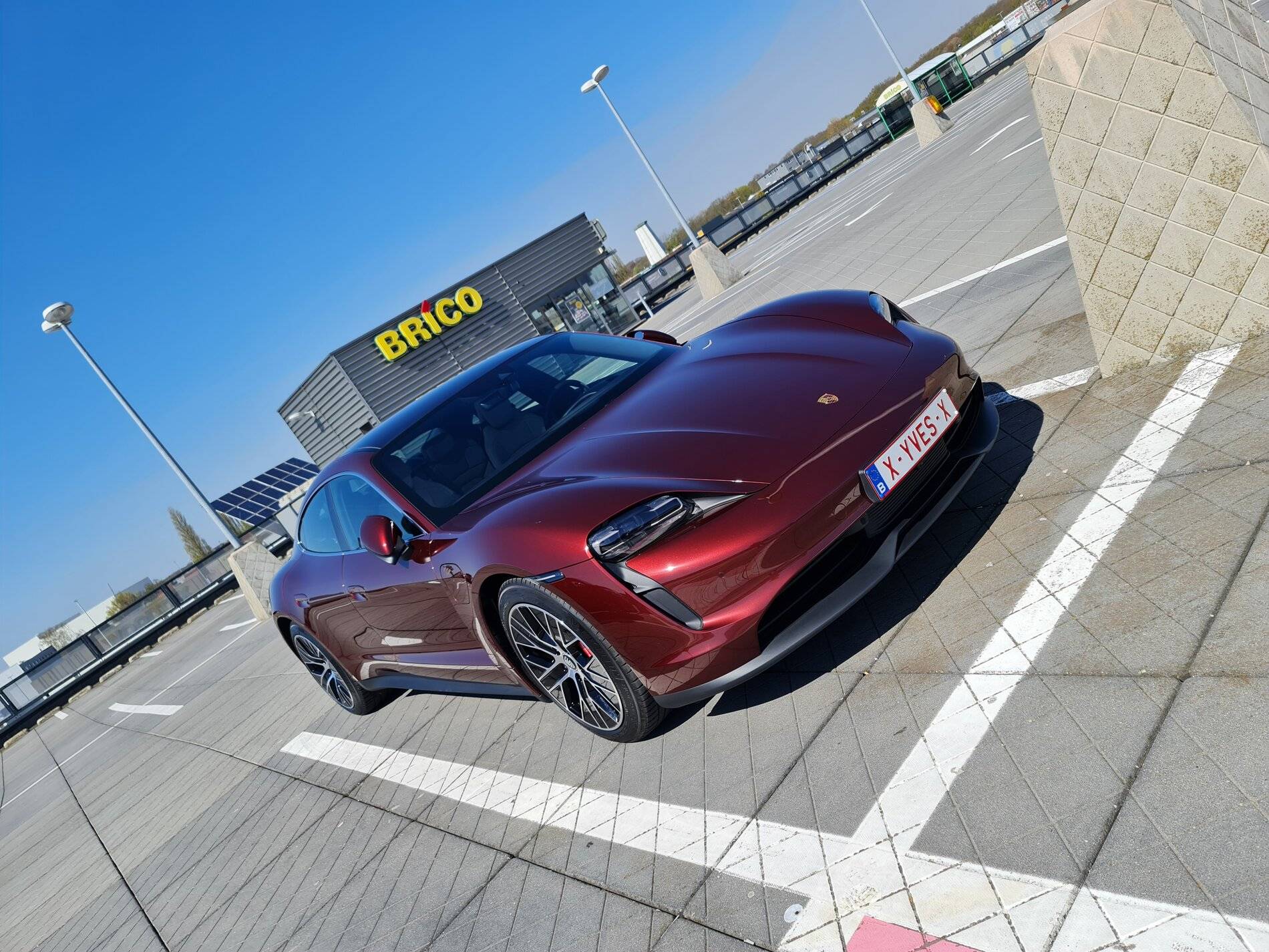 Porsche Taycan CHERRY METALLIC Taycan Club 20210423_120951