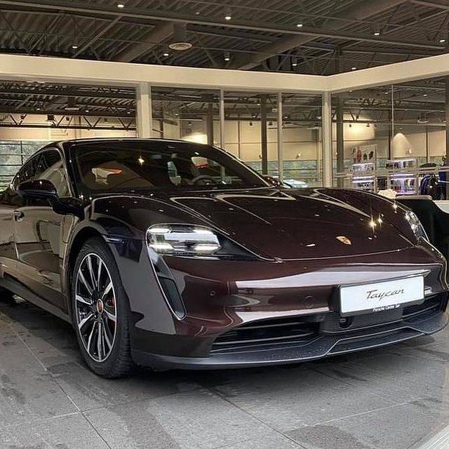 Porsche Taycan MAHOGANY METALLIC Taycan Club url=https_____instagram.fiev22-1.fna.fbcdn.net__v__t51.2885-15__sh0.08__e35__c69.0.655.655a__s