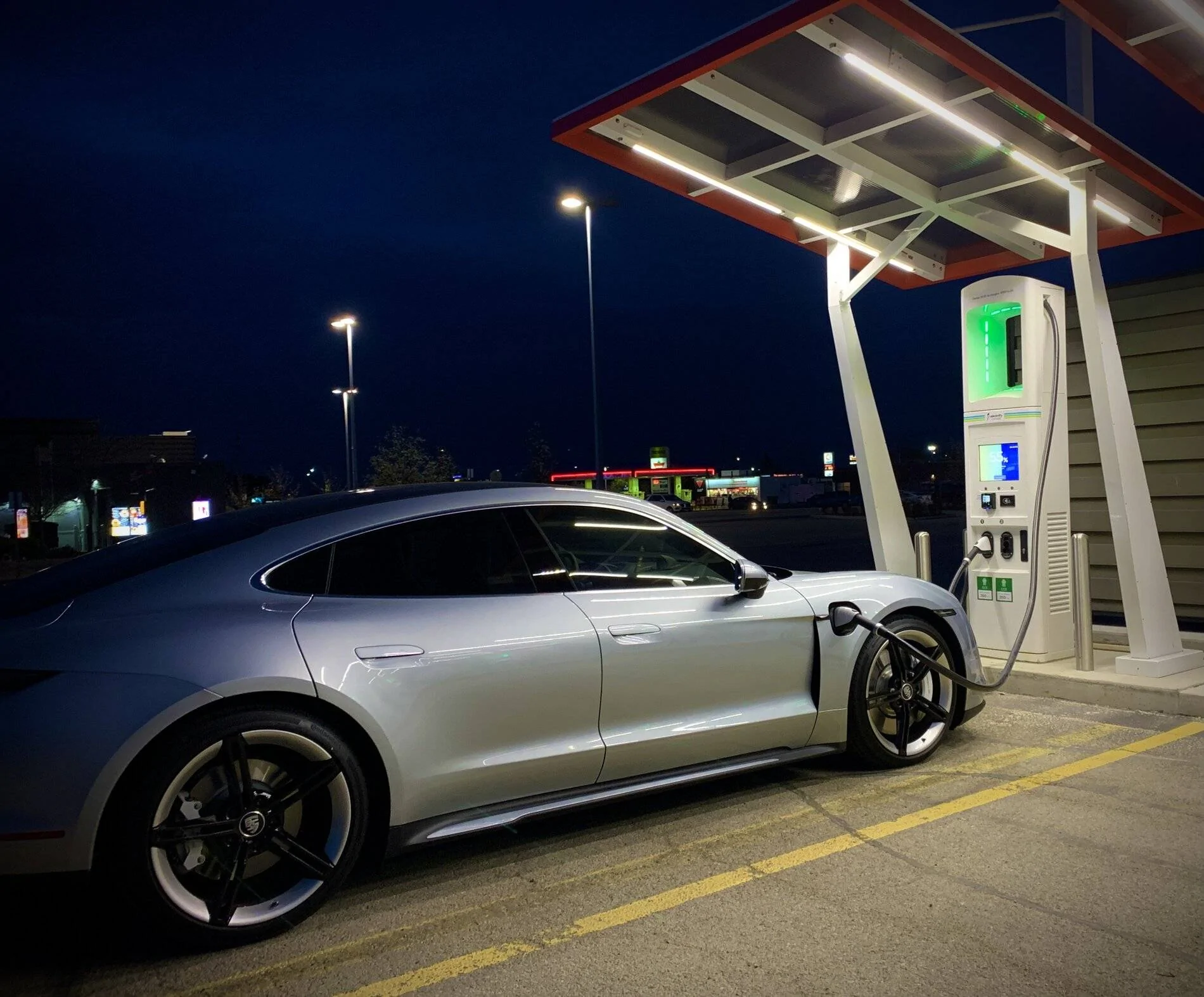 Porsche Taycan Plug and Charge 2EAA2806-AA23-4B2B-81EC-5DB01E9F8FD5
