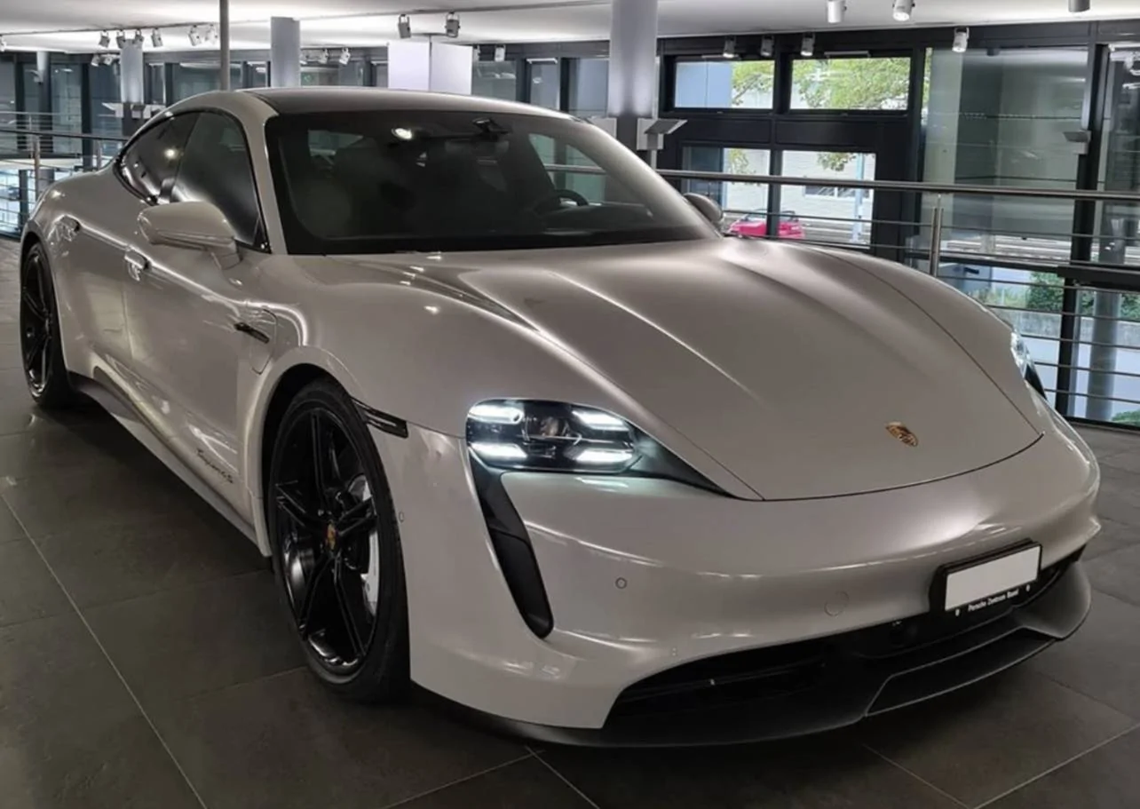 Porsche Taycan Powder Coating Mission E Wheels on White TS - Opinions Needed! AD8EECA9-8576-41BD-A024-7A24817E2BE3