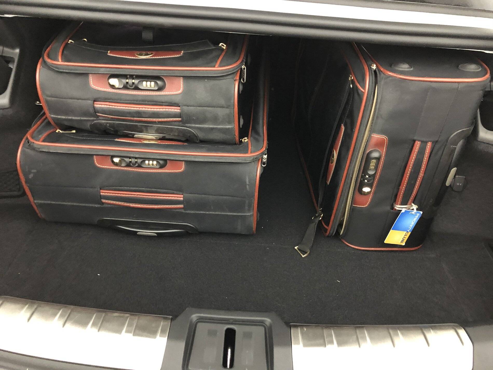 Porsche Taycan Can you fit 2 large check in luggage bags in the trunk? 152D317C-DF2F-4E13-9BA4-0B68BD7EEF5C