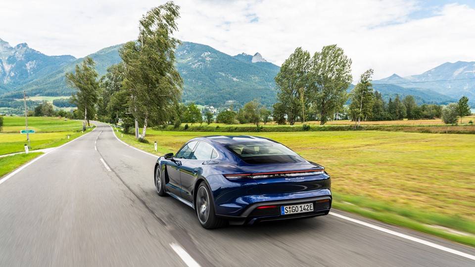 Porsche Taycan [VOTE] Rear Taycan Plate Holder Square-ish or Long C278D0E5-3819-4E87-AEA6-61F6A689A1E3