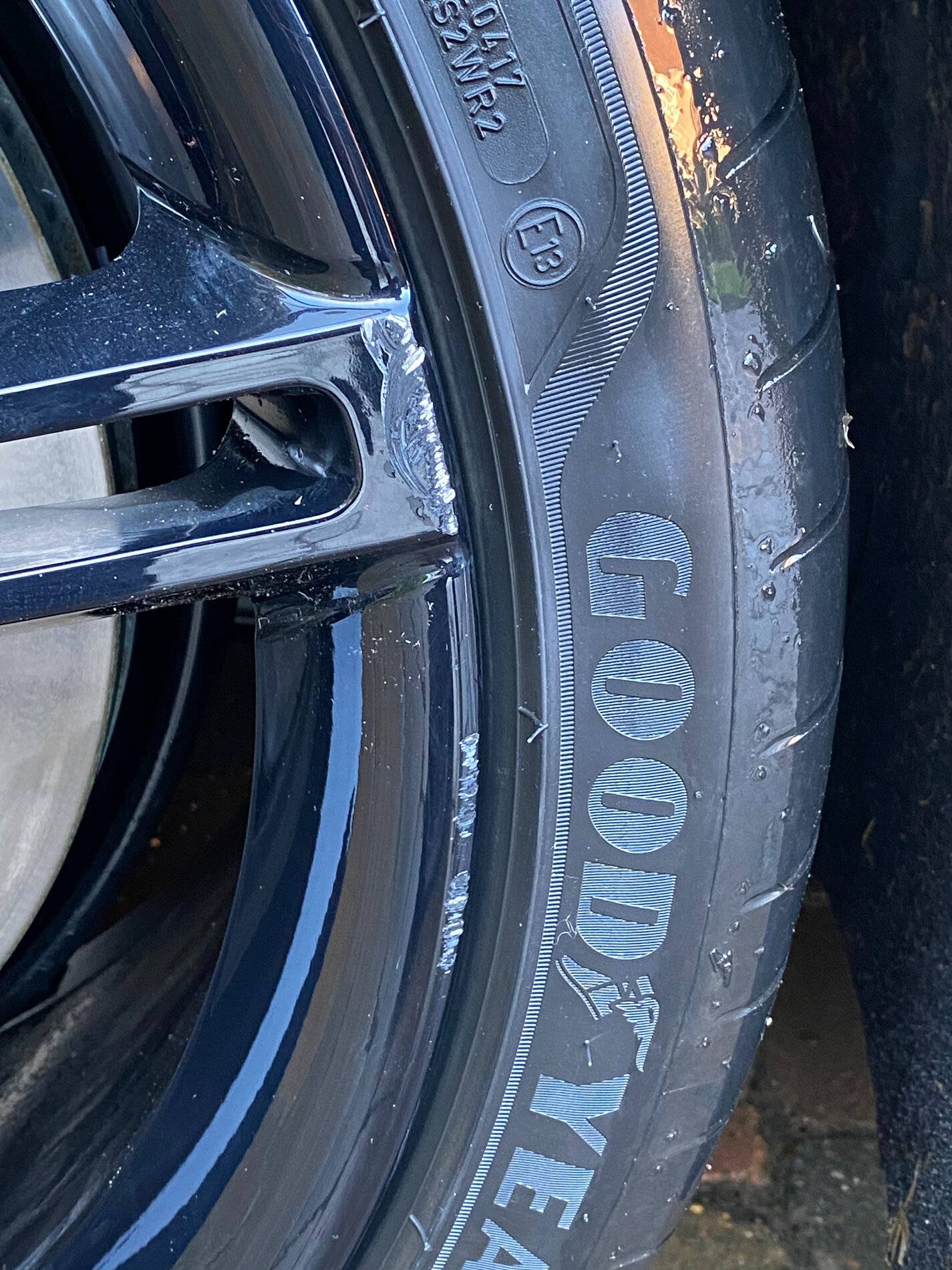 Porsche Taycan Curbed Mission E wheel IMG_3591