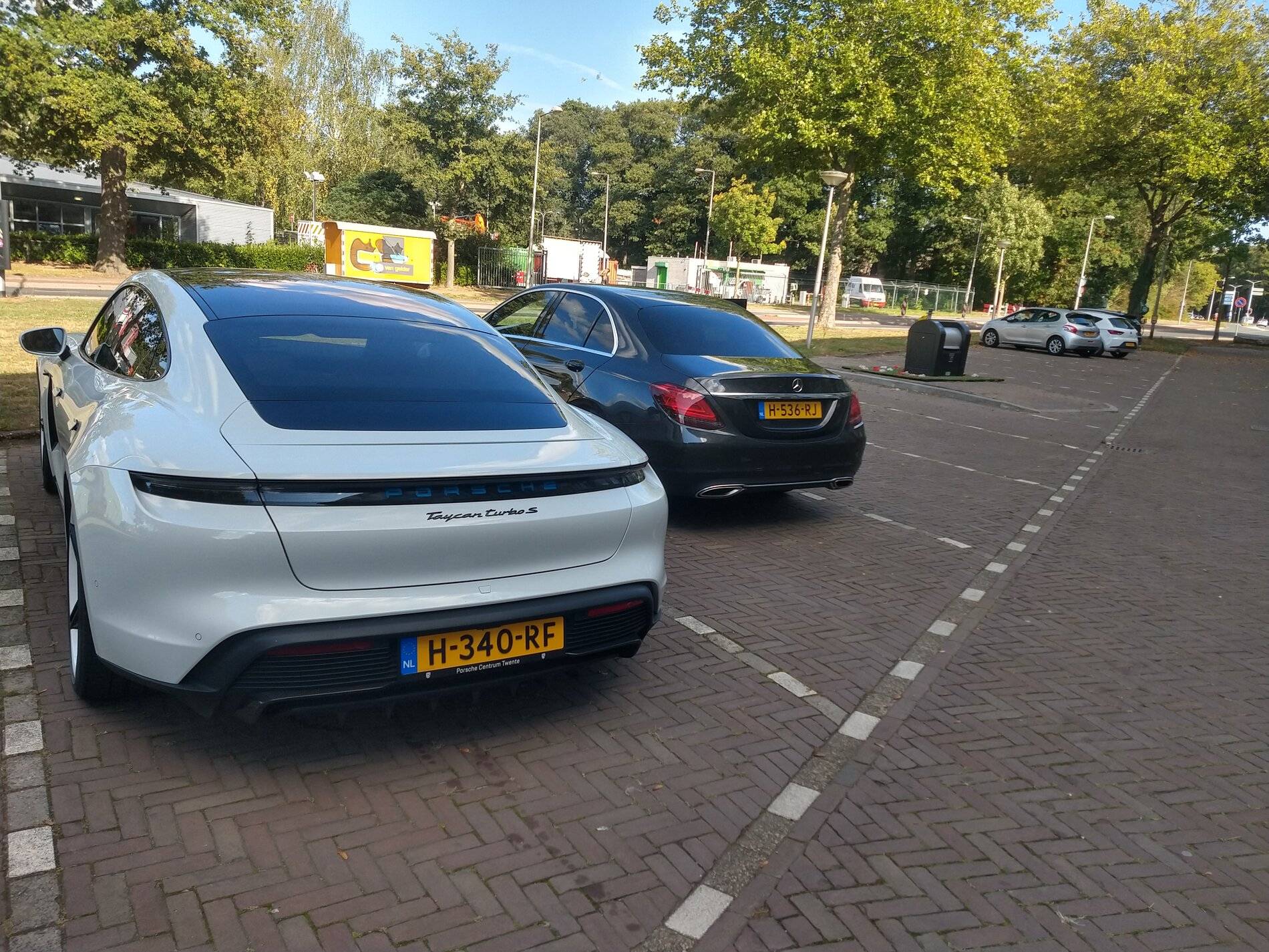 Porsche Taycan BluEye installation and detect emergency-services-vehicles IMG_20200924_153121931_HDR