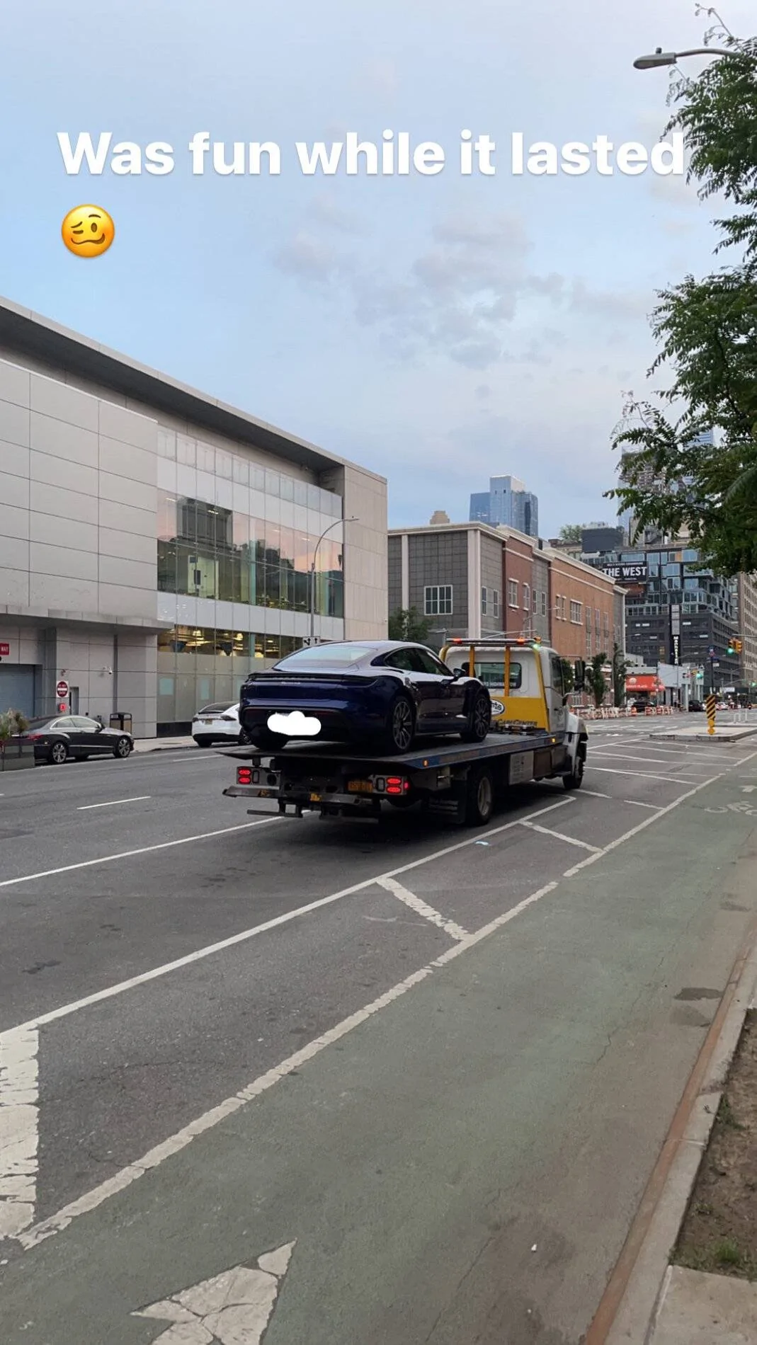 Porsche Taycan Day after purchasing Taycan 4S Electrical system error and bricked car in the middle of the highway. 84E01E08-541F-42A4-9855-66704108F415