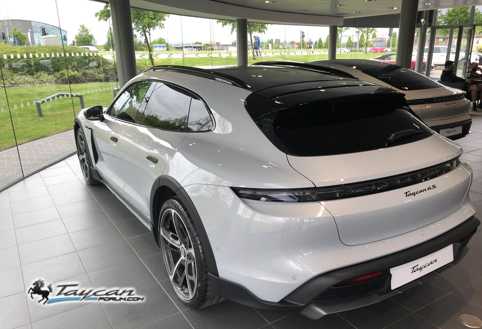 Porsche Taycan In the flesh at dealership: Ice Grey Cross Turismo with Off Road Package, 21" Wheels 2022 Taycan Cross Turismo Ice Gray Off Road Package 21 inch wheels 4