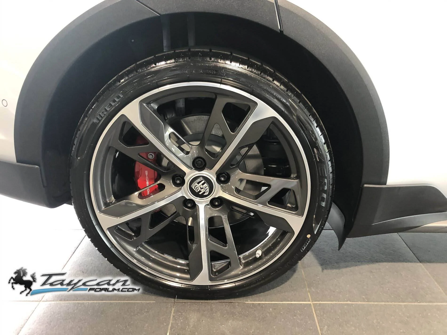 Porsche Taycan In the flesh at dealership: Ice Grey Cross Turismo with Off Road Package, 21" Wheels 2022 Taycan Cross Turismo Ice Gray Off Road Package 21 inch wheels 7
