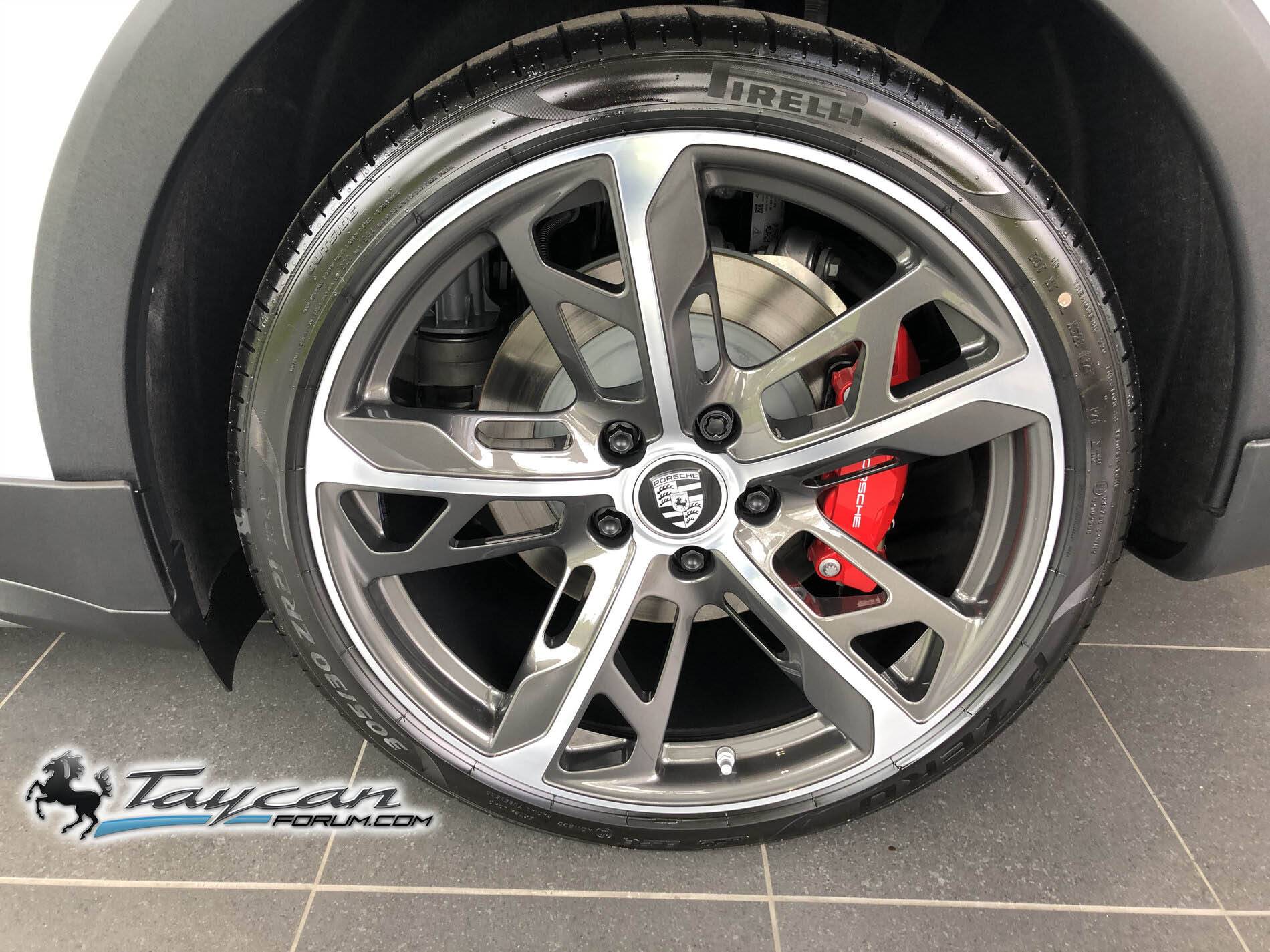 Porsche Taycan In the flesh at dealership: Ice Grey Cross Turismo with Off Road Package, 21" Wheels 2022 Taycan Cross Turismo Ice Gray Off Road Package 21 inch wheels 6