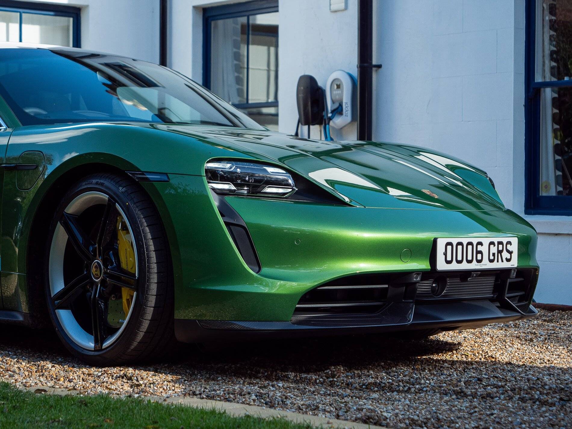 Porsche Taycan What’s the classiest colour? 5224A8E7-BB59-413A-8B77-6E9DE2101303