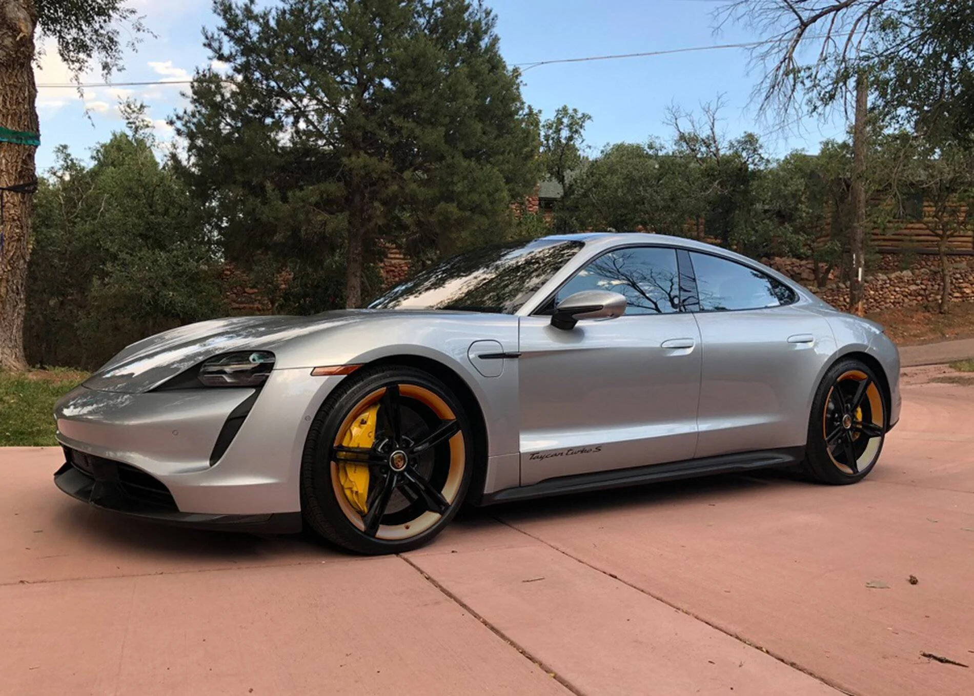 Porsche Taycan Has anyone seen mission E painted black/neodyme (gold) Taycan - Bronze2