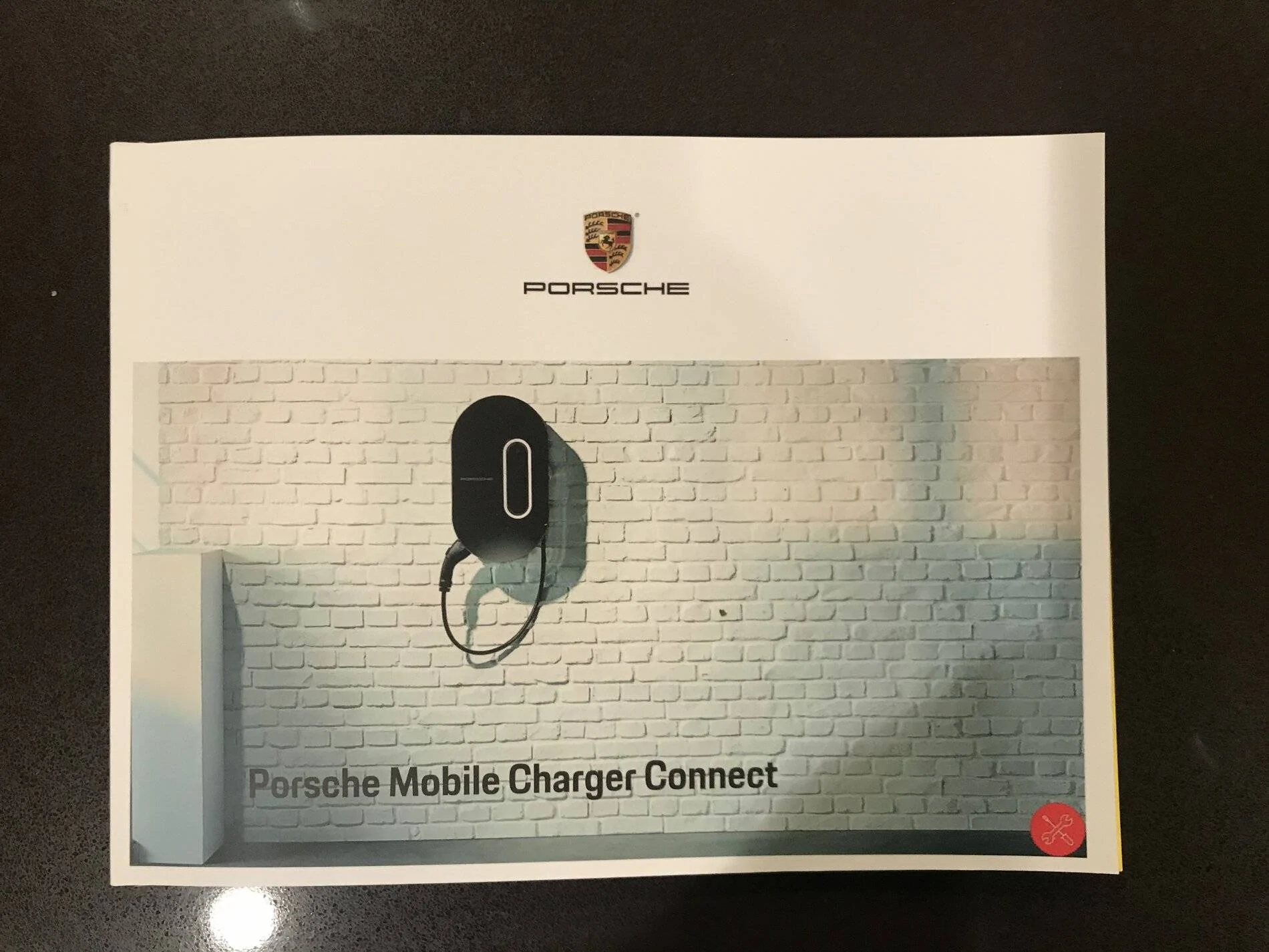 Porsche Taycan Taycan Charger Station Dock 9DB237EC-D3A9-482F-8D13-E57DA0E81F1F