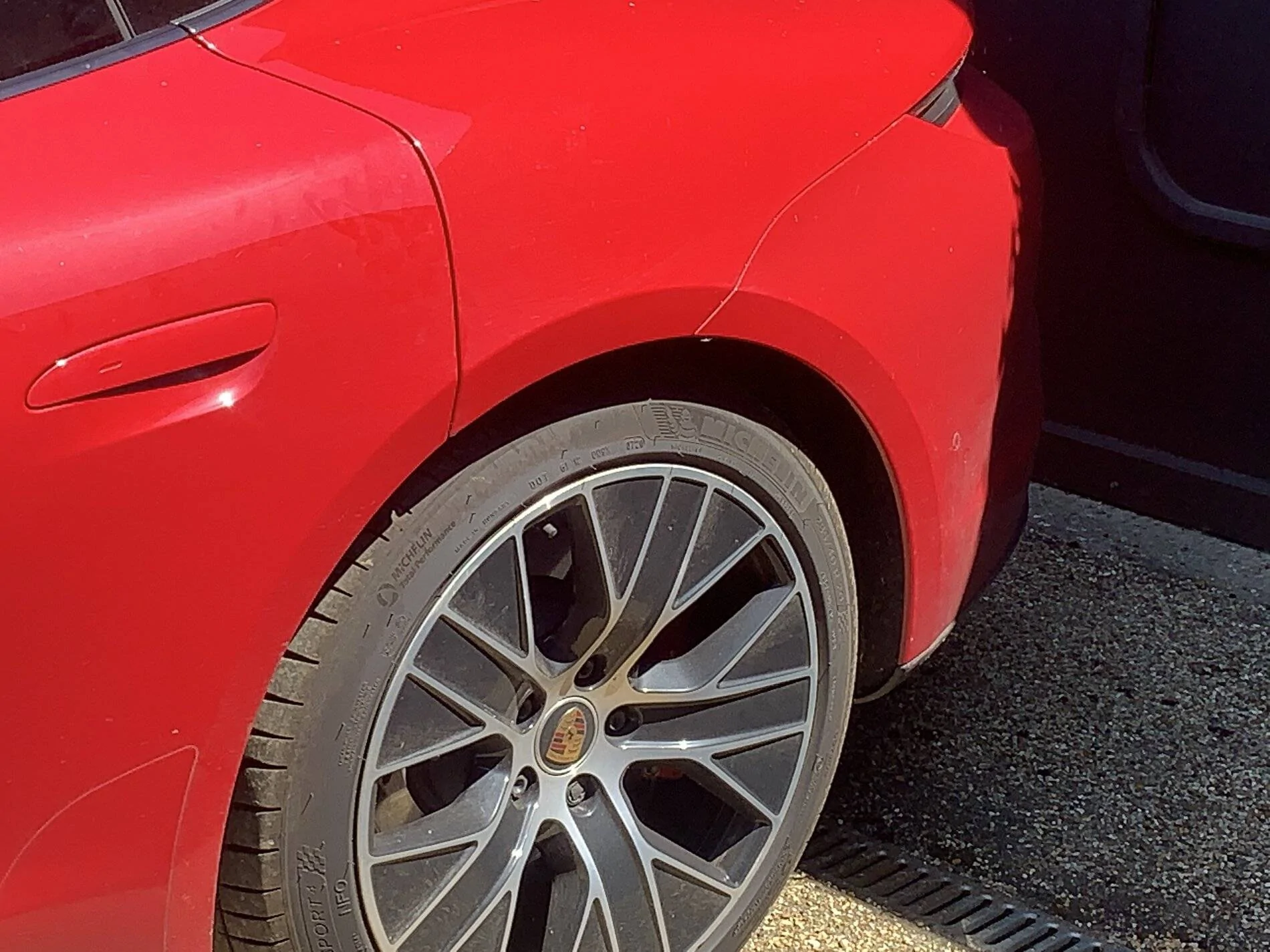 Porsche Taycan What’s the classiest colour? 966D64F4-B28F-4871-BFC6-882F7F8A8847