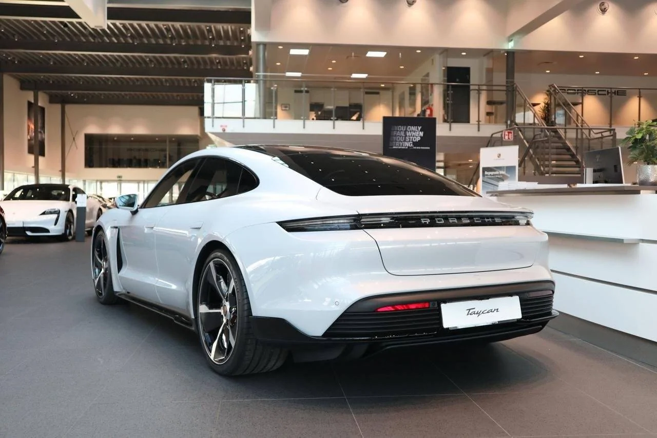 Porsche Taycan Request: White Taycan w/ Taycan Exclusive Design Wheels IMG_1136