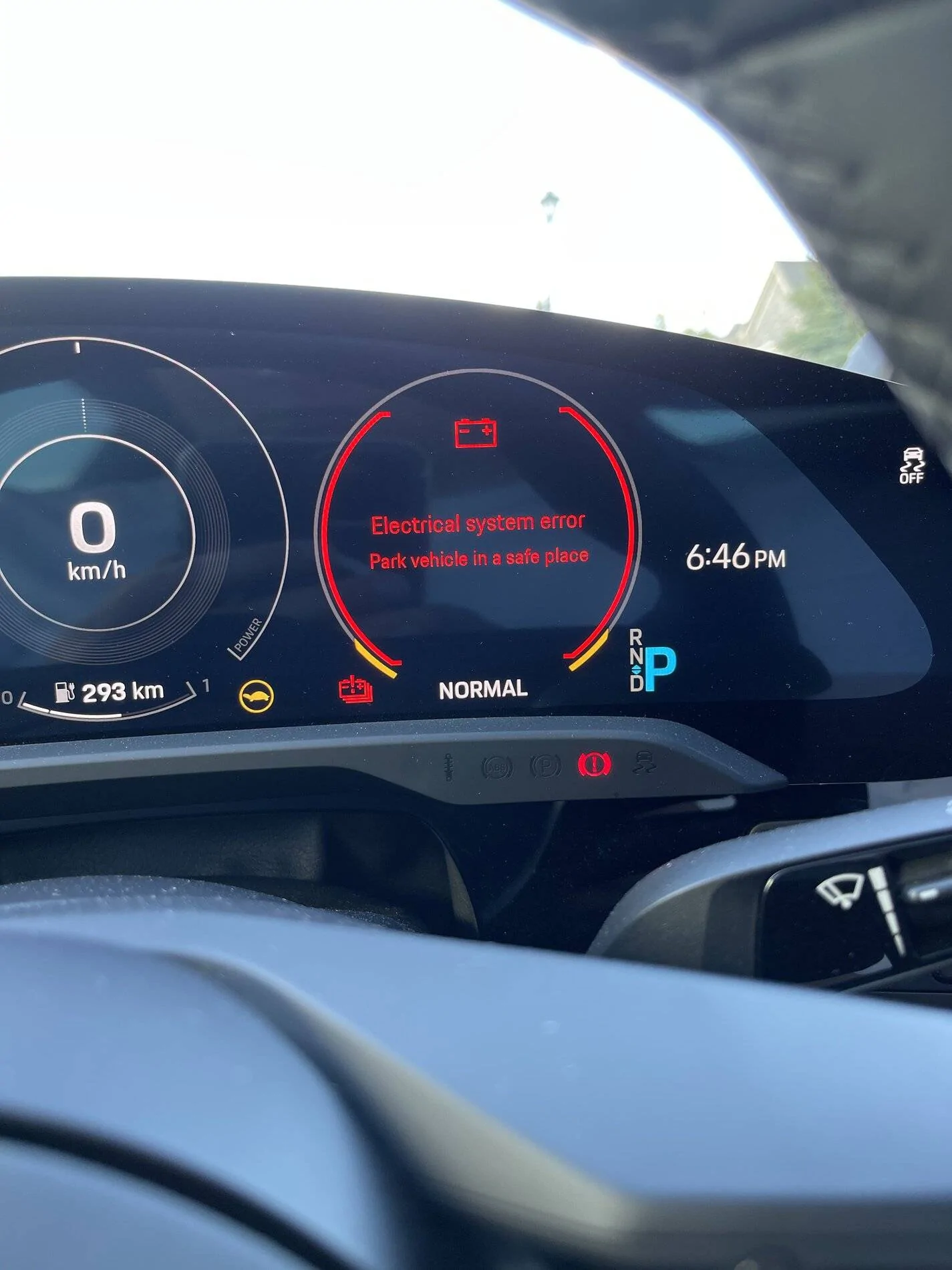 Porsche Taycan While driving along, sudden stop and "Electrical fault" FD876228-6BD3-484B-A296-30545DEA1F68