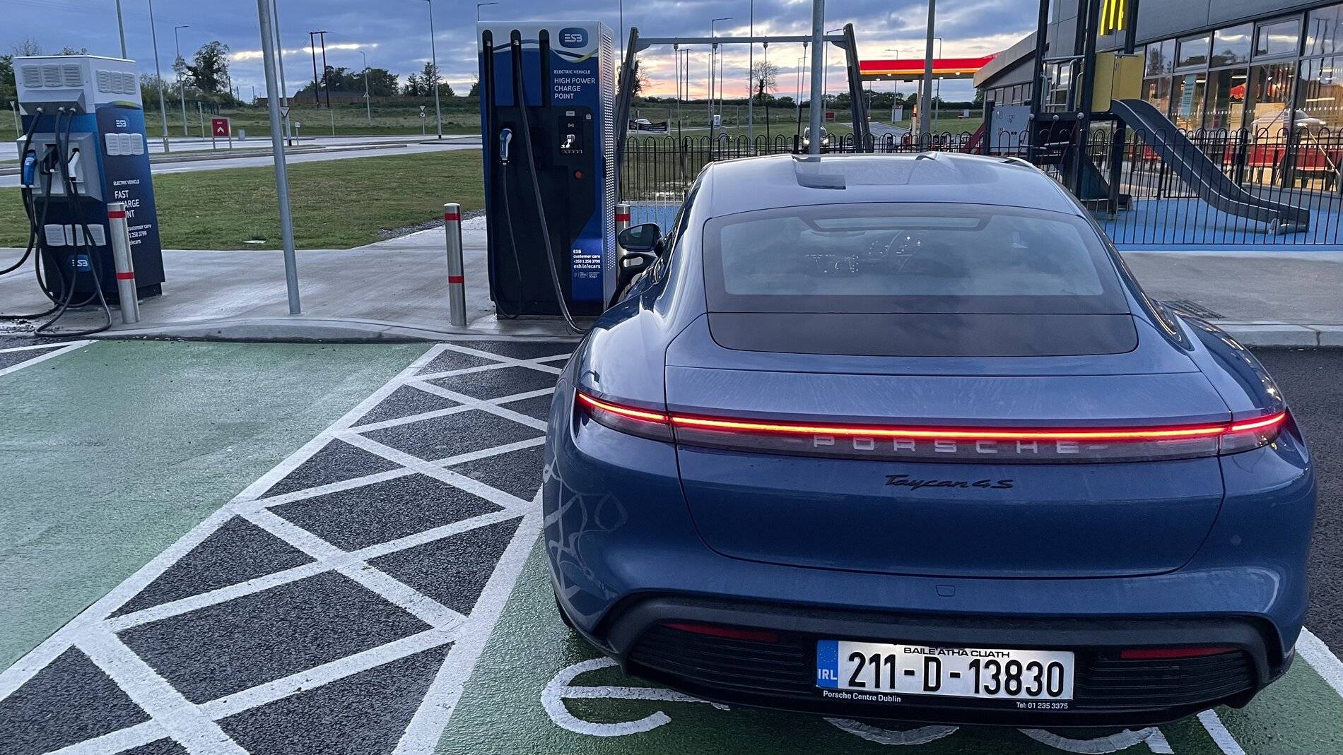 Porsche Taycan On-Board 150 kW/400V DC Charger IMG_0158