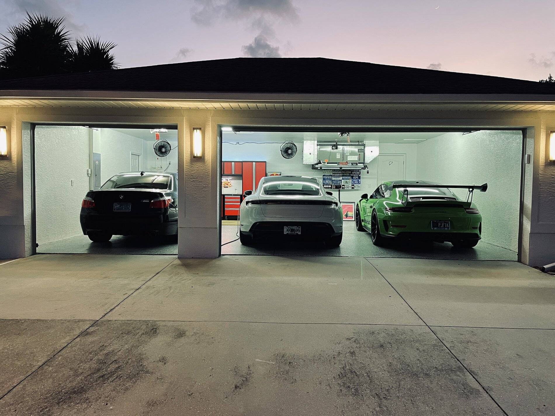 Porsche Taycan Official Garage thread night