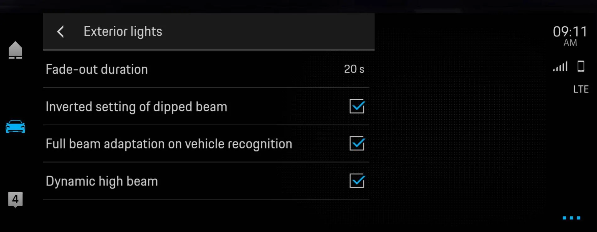 Porsche Taycan When do the puddle lights switch on? 1624009757094