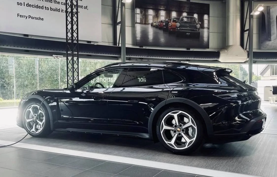 Porsche Taycan Offroad design wheel (aka Urus style) DAF1AFE8-A9C7-4515-8F22-53948D8BB7D5