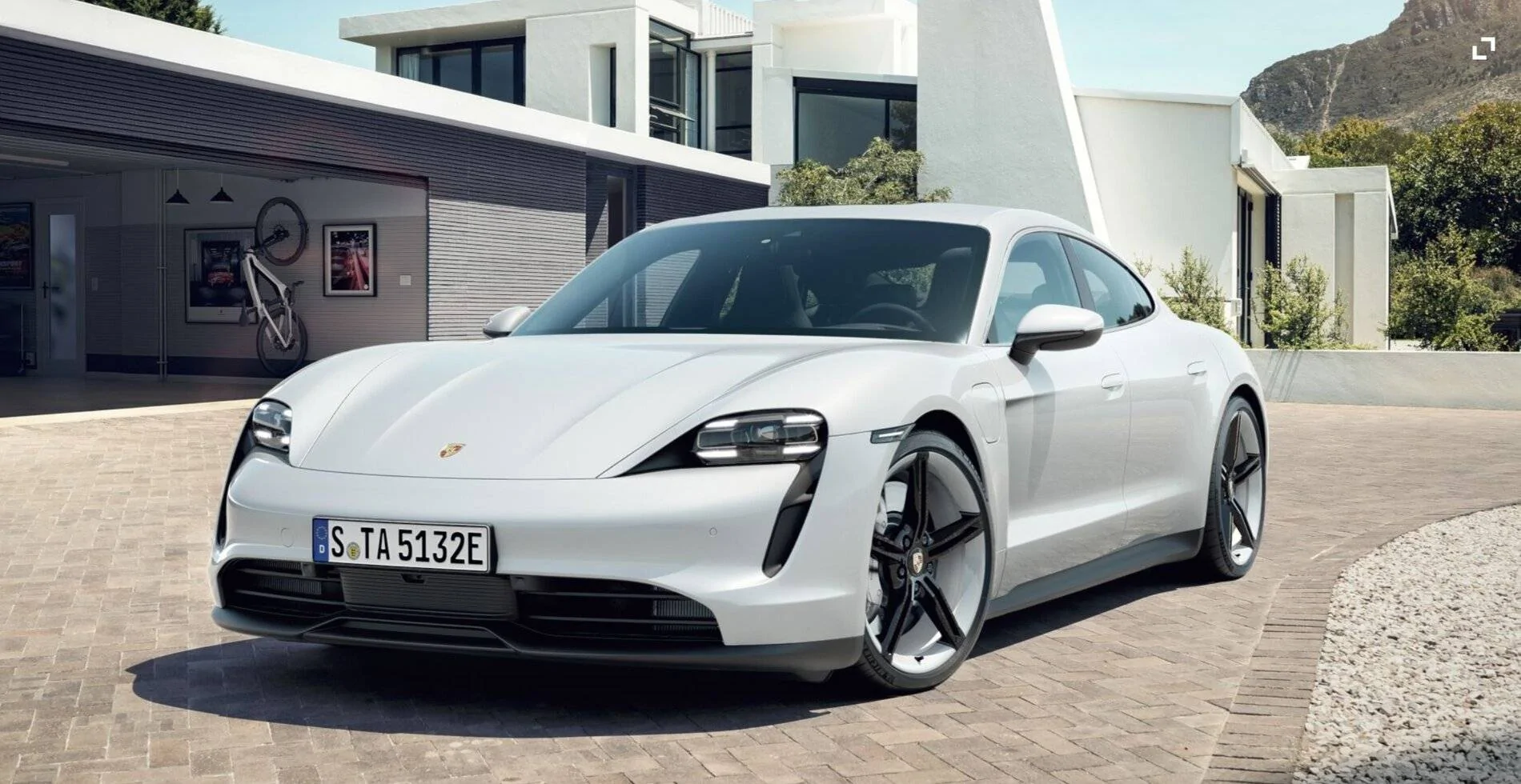Porsche Taycan Taycan Turbo S with Mission E Concept style wheels Taycan White Wheels
