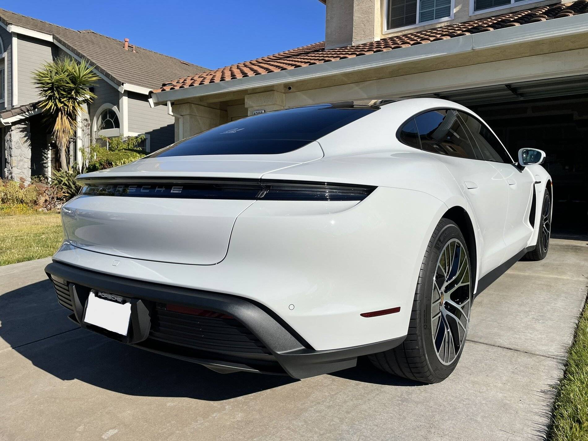 Porsche Taycan Delete Taycan 4s lettering or not? 249DA3E7-4159-449F-BF5B-7369C945D0C7