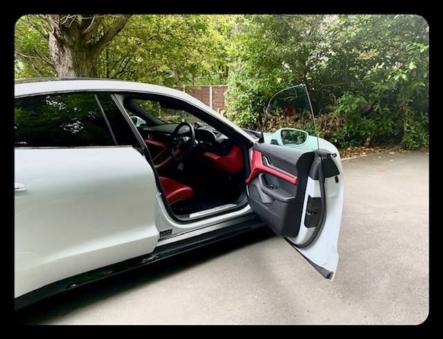 Porsche Taycan ICE GREY Taycan Club TAY5