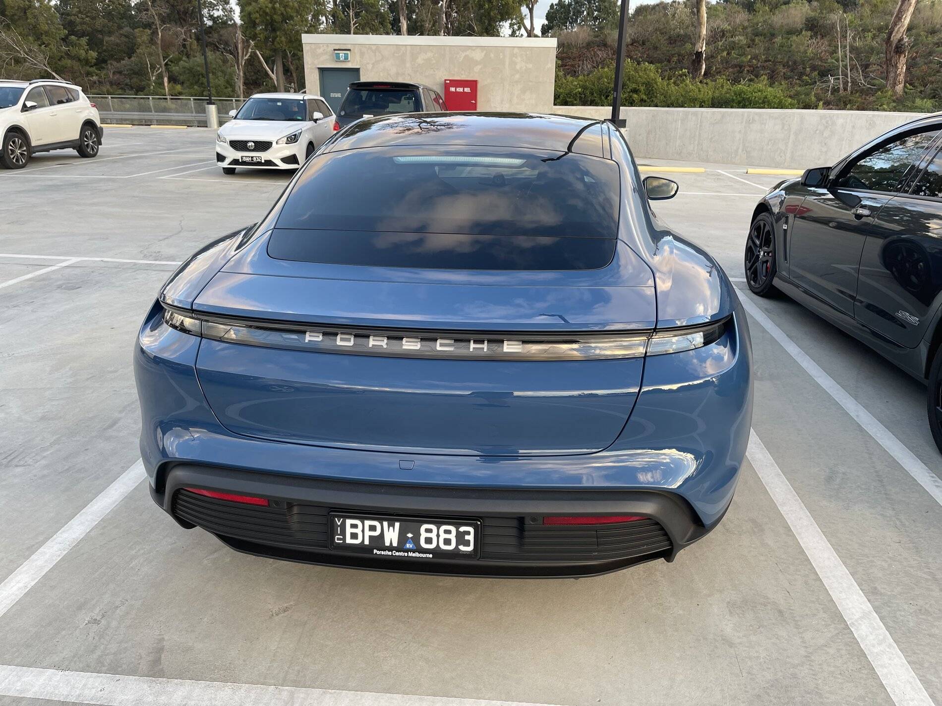 Porsche Taycan NEPTUNE BLUE Taycan Club F95BBC08-3DBB-445A-9FA7-A12317E7722E