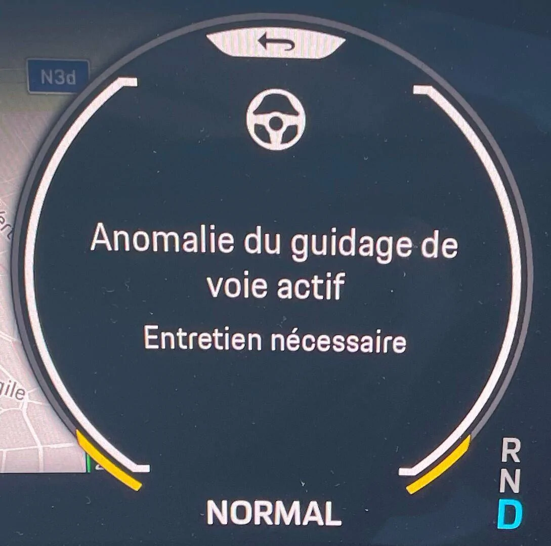 Porsche Taycan Lane keep assist stopped working 1625725733967