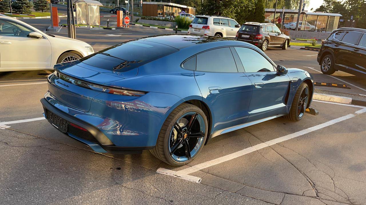 Porsche Taycan NEPTUNE BLUE Taycan Club WhatsApp Image 2021-07-10 at 00.53.50-2