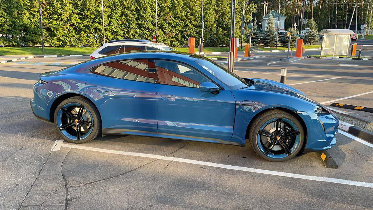 Porsche Taycan NEPTUNE BLUE Taycan Club WhatsApp Image 2021-07-10 at 00.53.50
