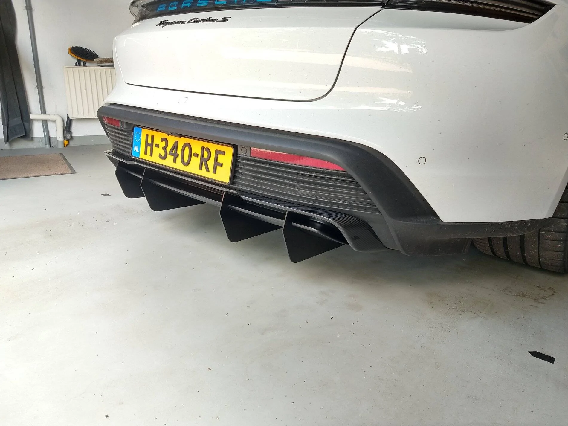 Porsche Taycan Home-made diffuser finished! IMG_20210709_151345760_HDR