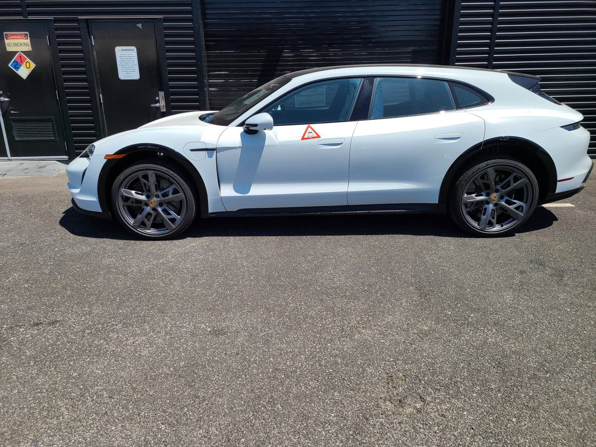 Porsche Taycan No Deliveries? Some pics instead 20210724_143618
