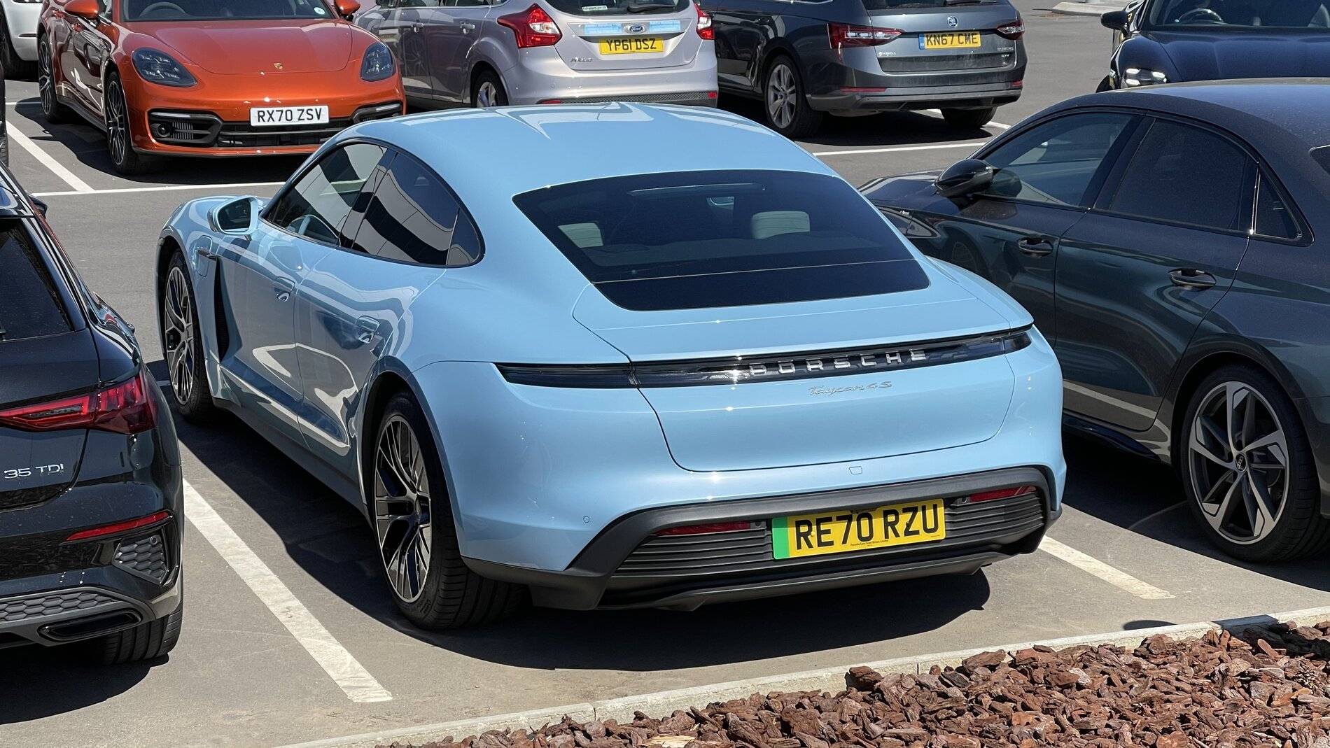 Porsche Taycan CT4S in Frozen Blue with Bordeaux Red Leather??? Is this too bright/am I too old!!! E6E6CF2D-B859-4A9C-A434-6D4B83561E1B