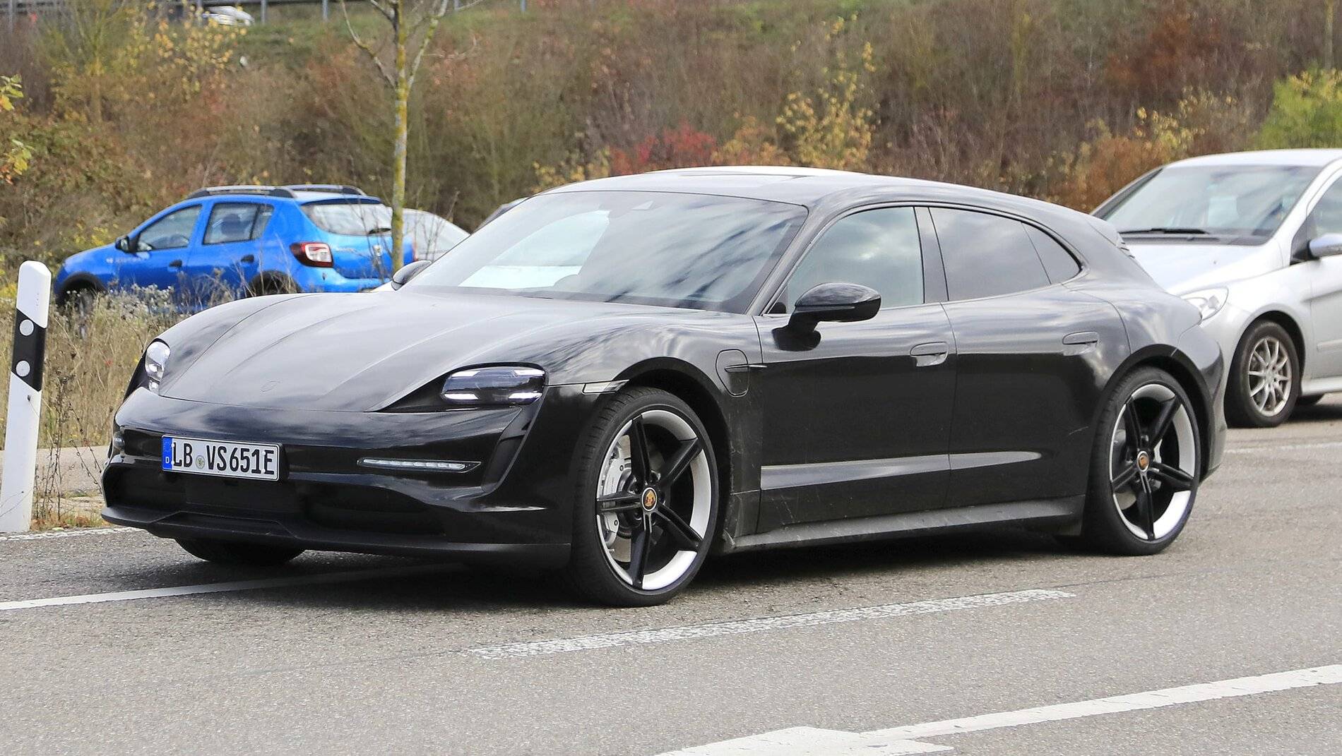 Porsche Taycan The Case For The GTS Porsche Taycan Sport Turismo spied 2-3