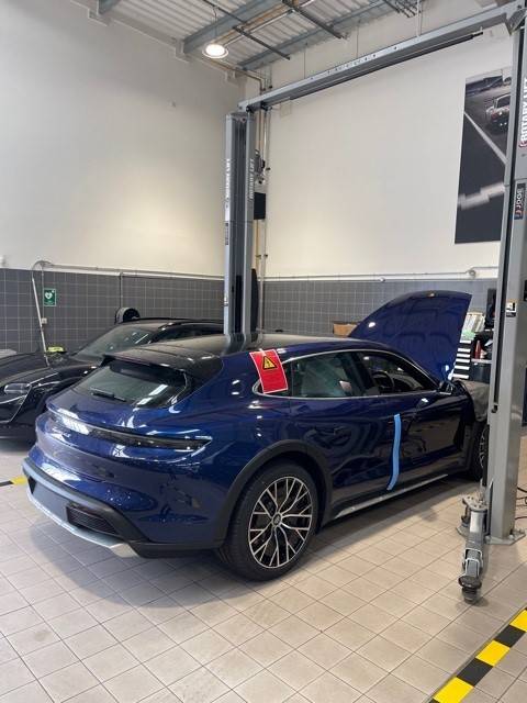 Porsche Taycan IT'S ARRIVED TASTER new car 2