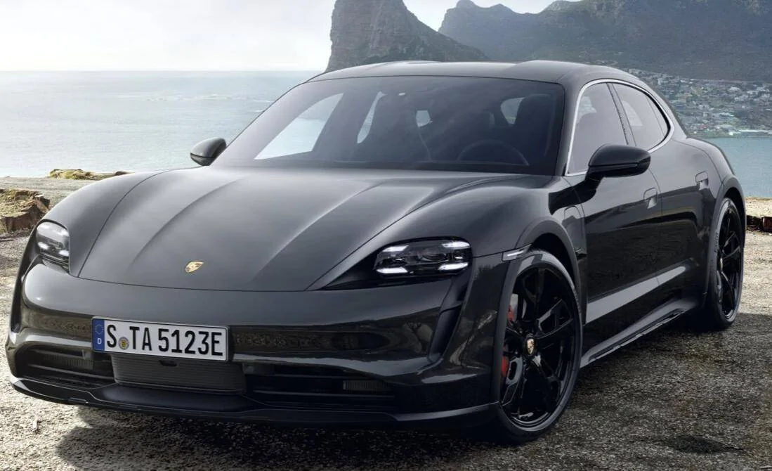 Porsche Taycan PDLS+ in Black Option? black-black