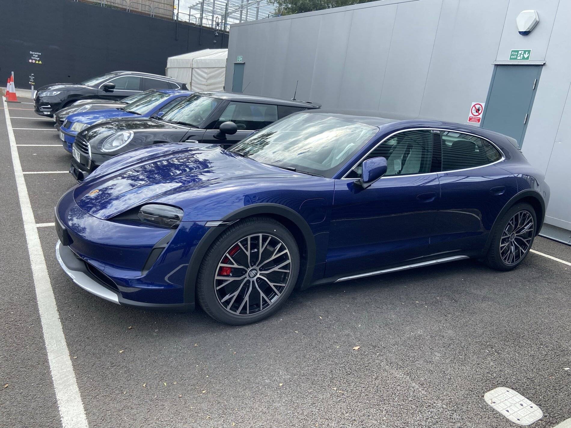 Porsche Taycan IT'S ARRIVED TASTER IMG_3332.JPEG