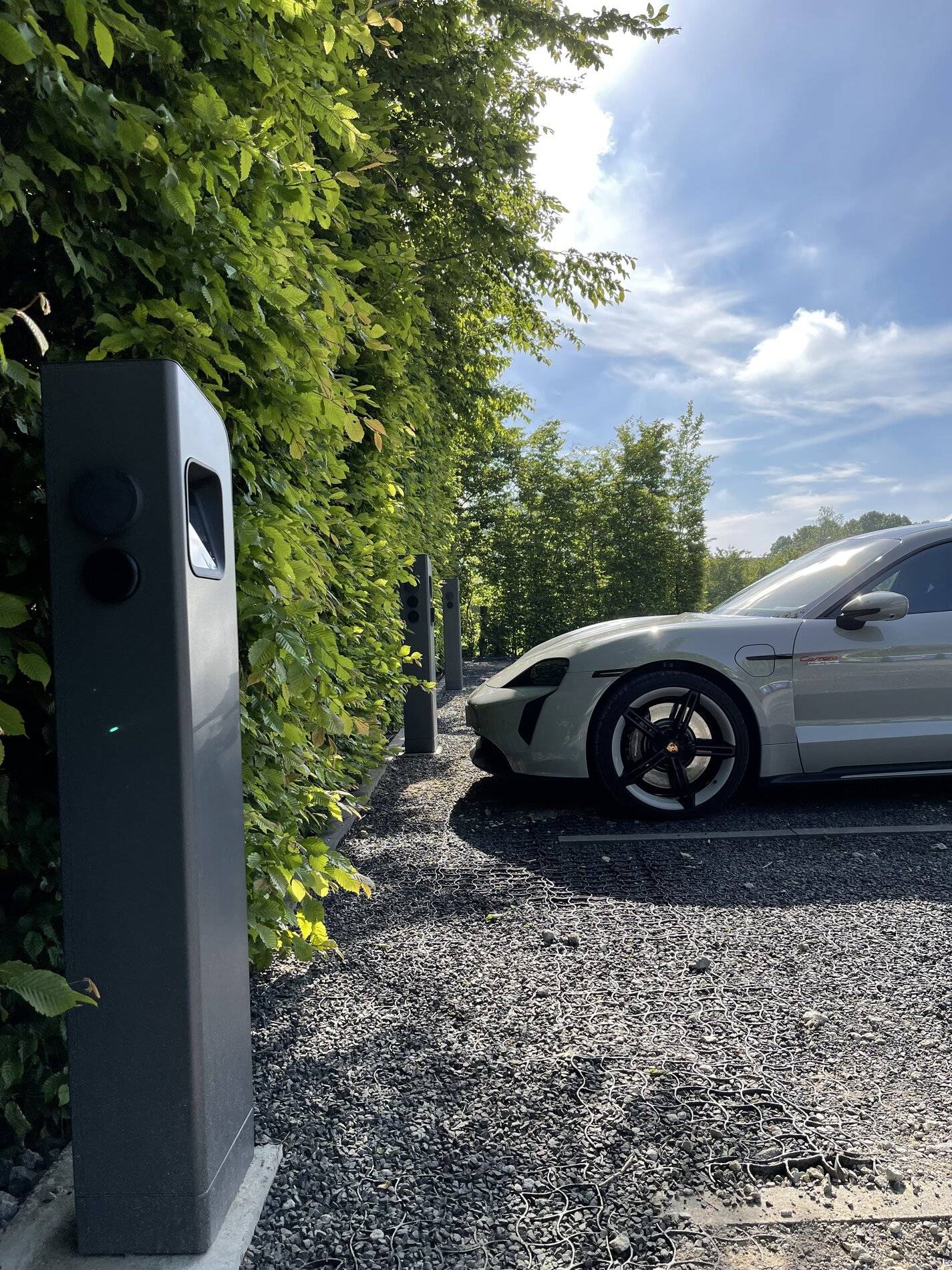 Porsche Taycan Taycan owners in Belgium? CT? EV fast charging in Belgium. 95BAEEB0-9420-456E-BAD6-AD550B4DEC4F