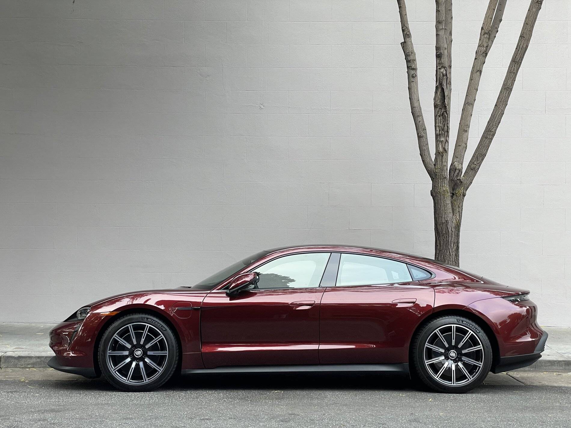 Porsche Taycan The journey begins 6AFE07E6-E27E-495A-8A72-B8BE63467FC3