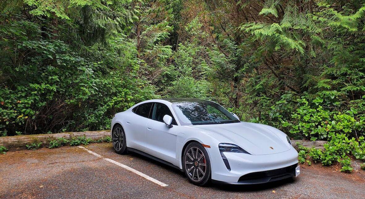 Porsche Taycan Dealing with the front license plate 1627761974215