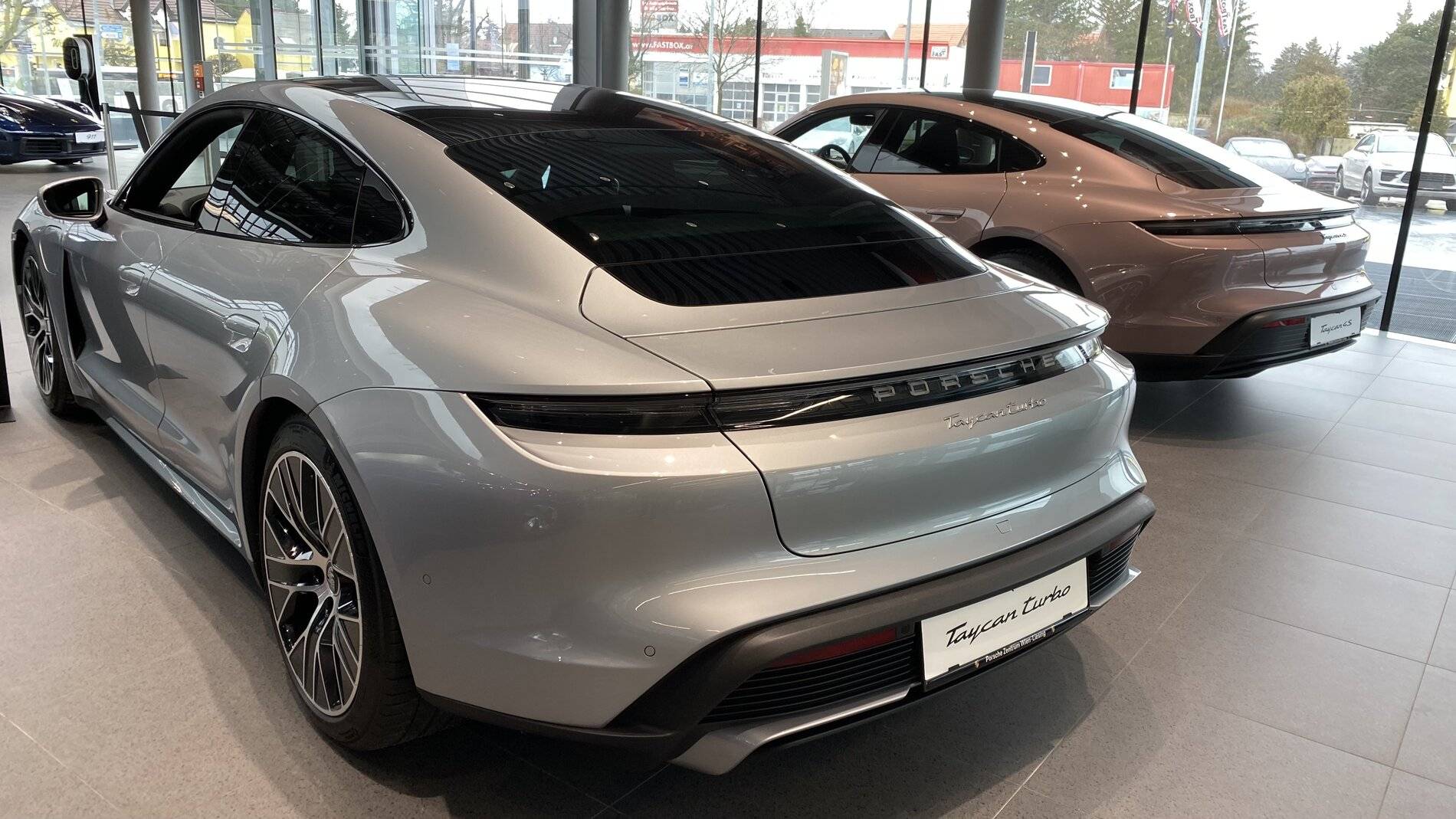 Porsche Taycan DOLOMITE SILVER Taycan Club tempImageTKnri